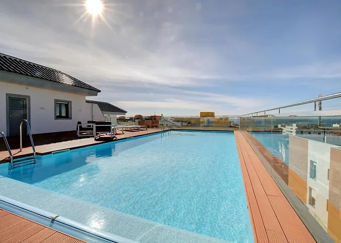 Ventura- Centric, Pool, Wifi And Parking *