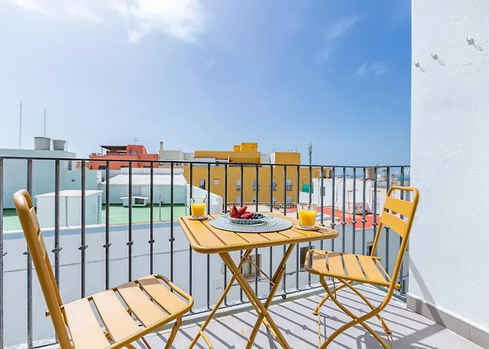 Ventura- Centric, Pool, Wifi And Parking 아파트 타리파